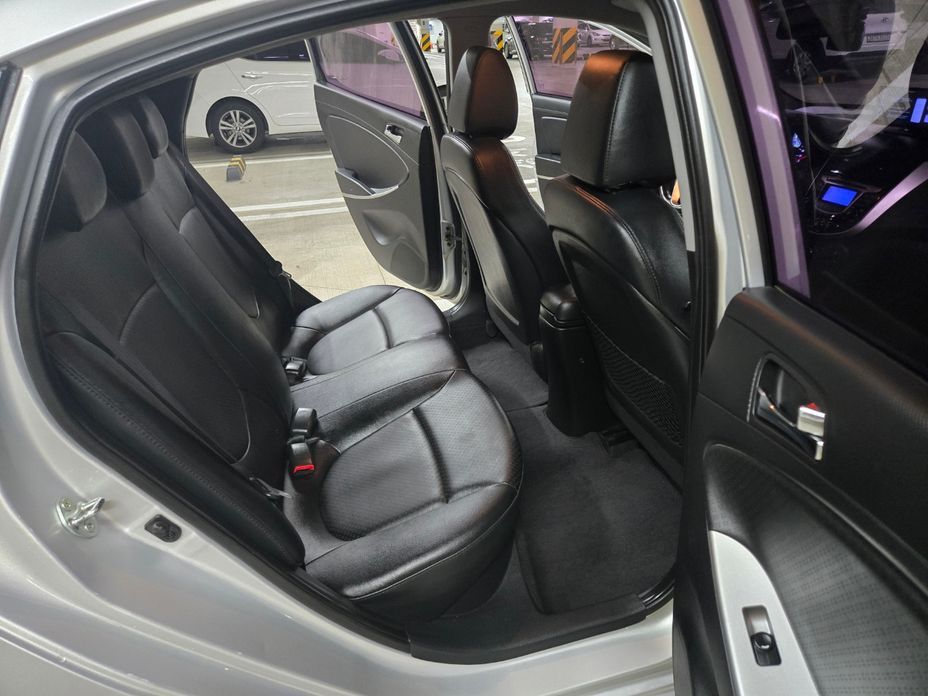 Hyundai Accent 2014