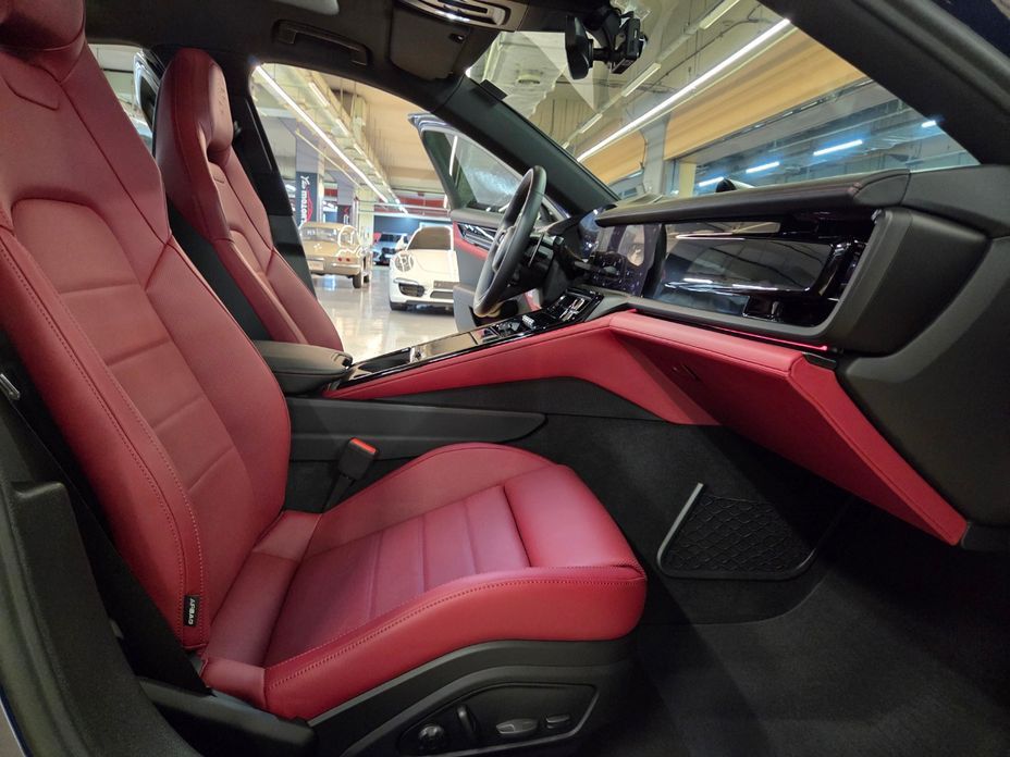 Porsche Panamera 2025