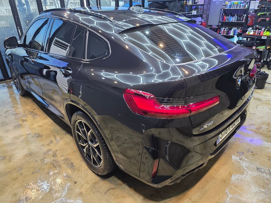 BMW X4 2023