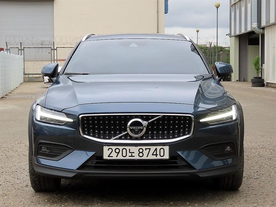 Volvo V60 2021