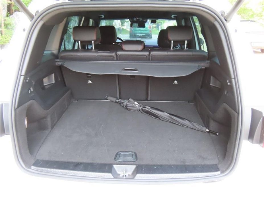 Mercedes-Benz GLB-Class 2023