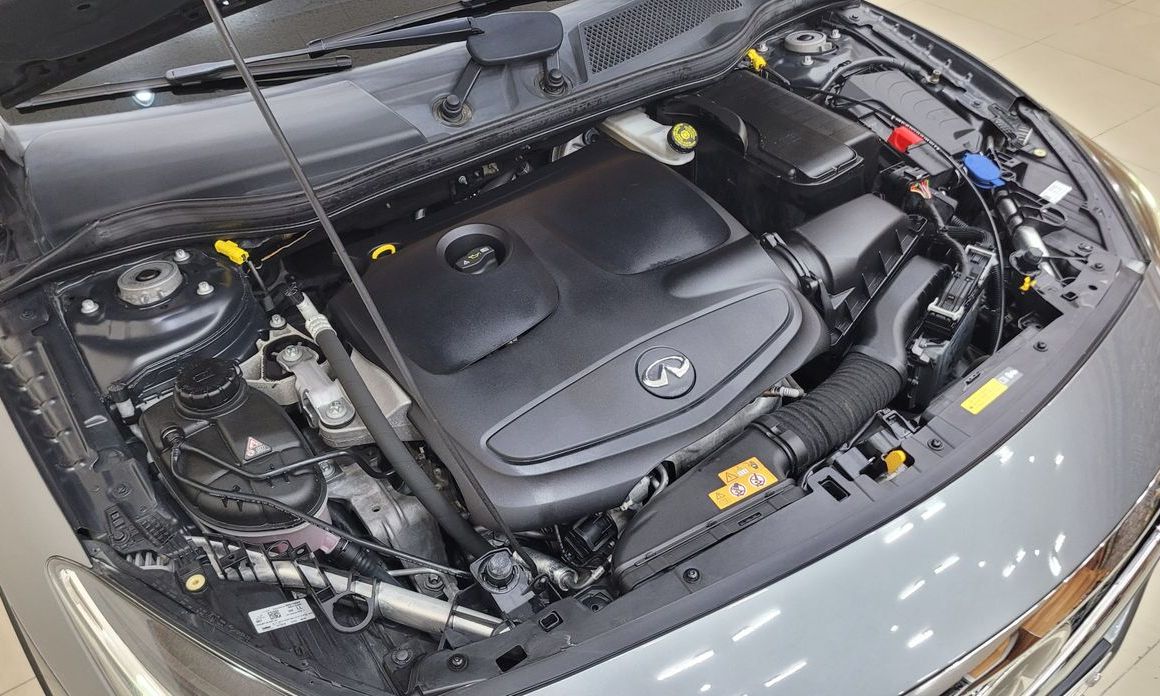 Infiniti Q30 2017