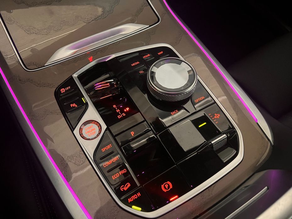 BMW X7 2024