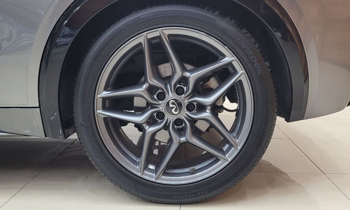 Infiniti Q30 2017