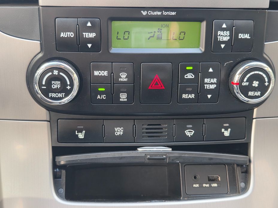 Kia Canival 2014