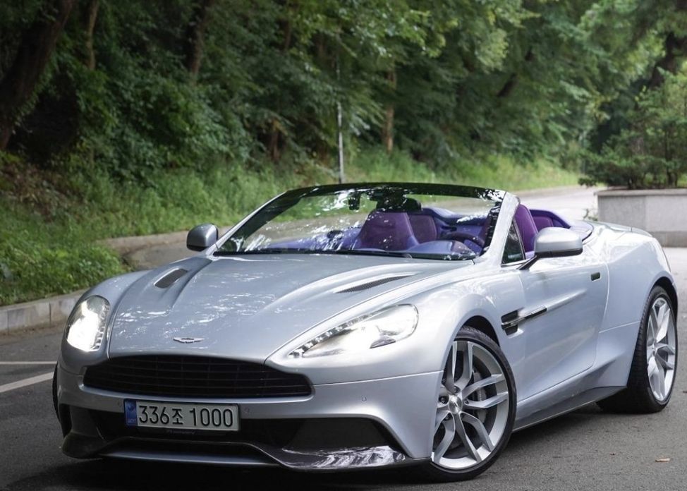 Astonmartin Vanquish 2015