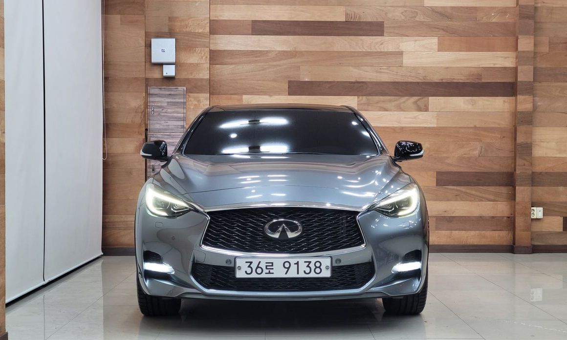 Infiniti Q30 2017