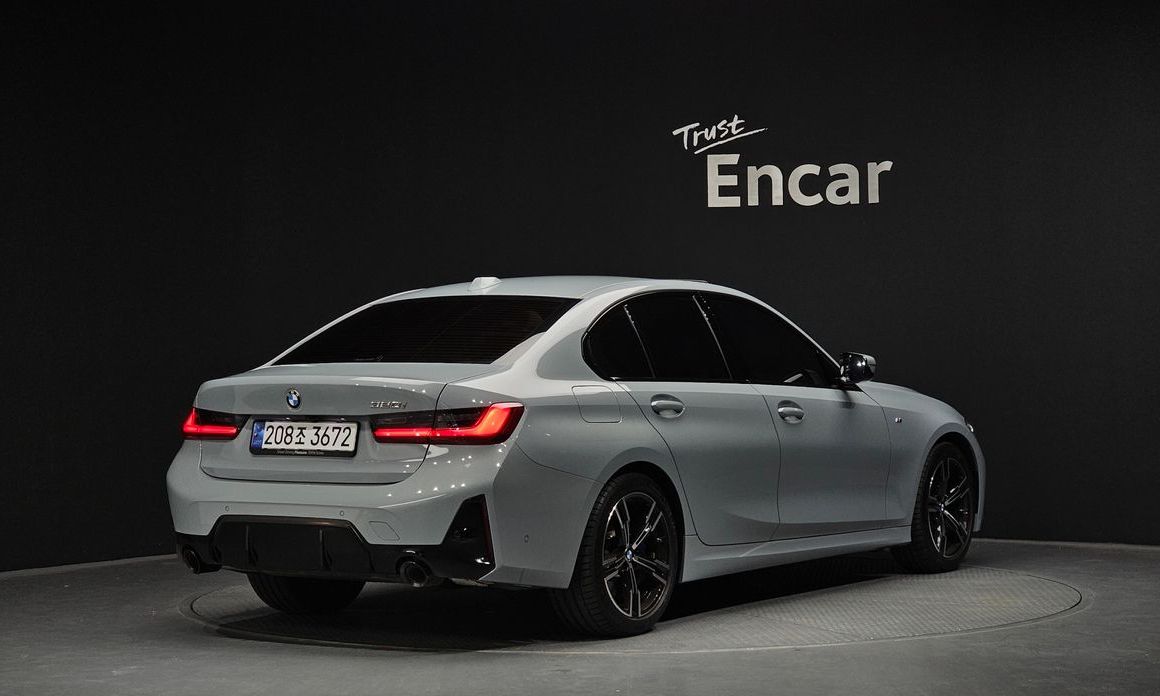BMW 3-Series 2024