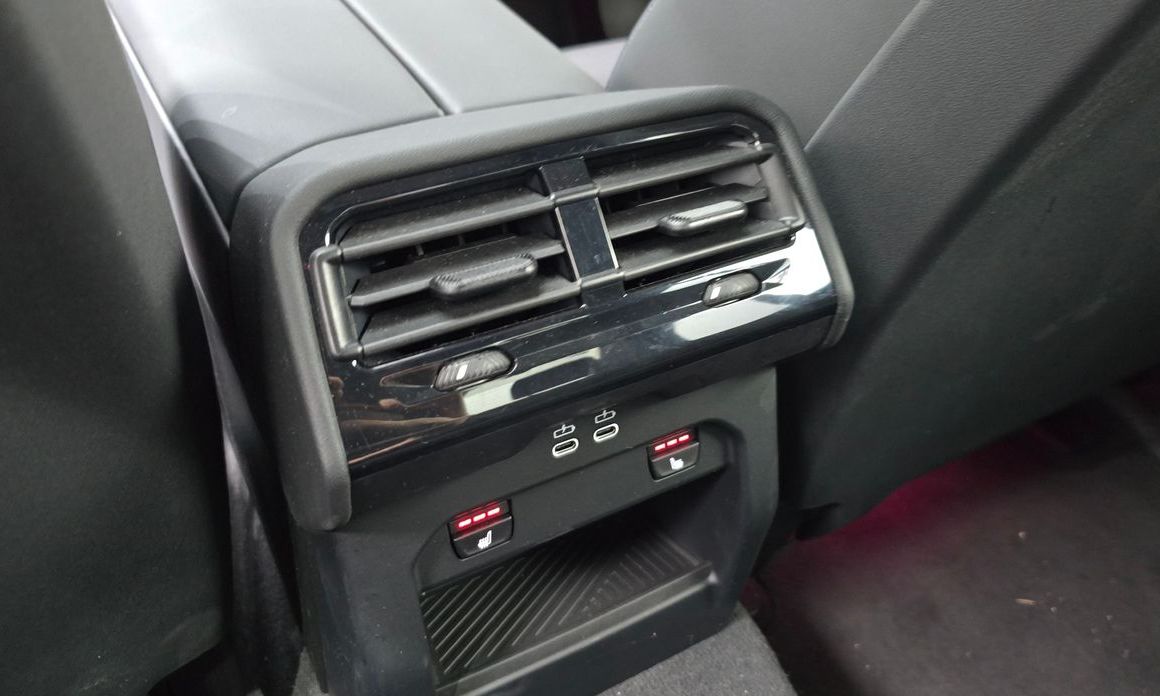 BMW 5-Series 2024