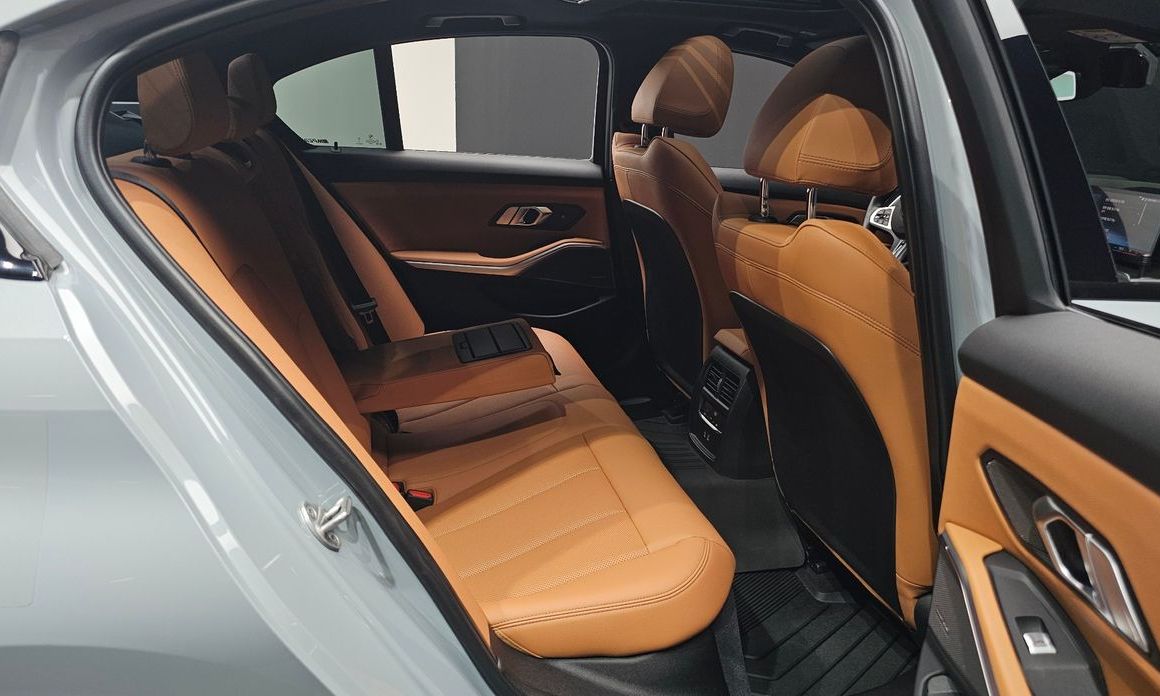 BMW 3-Series 2024