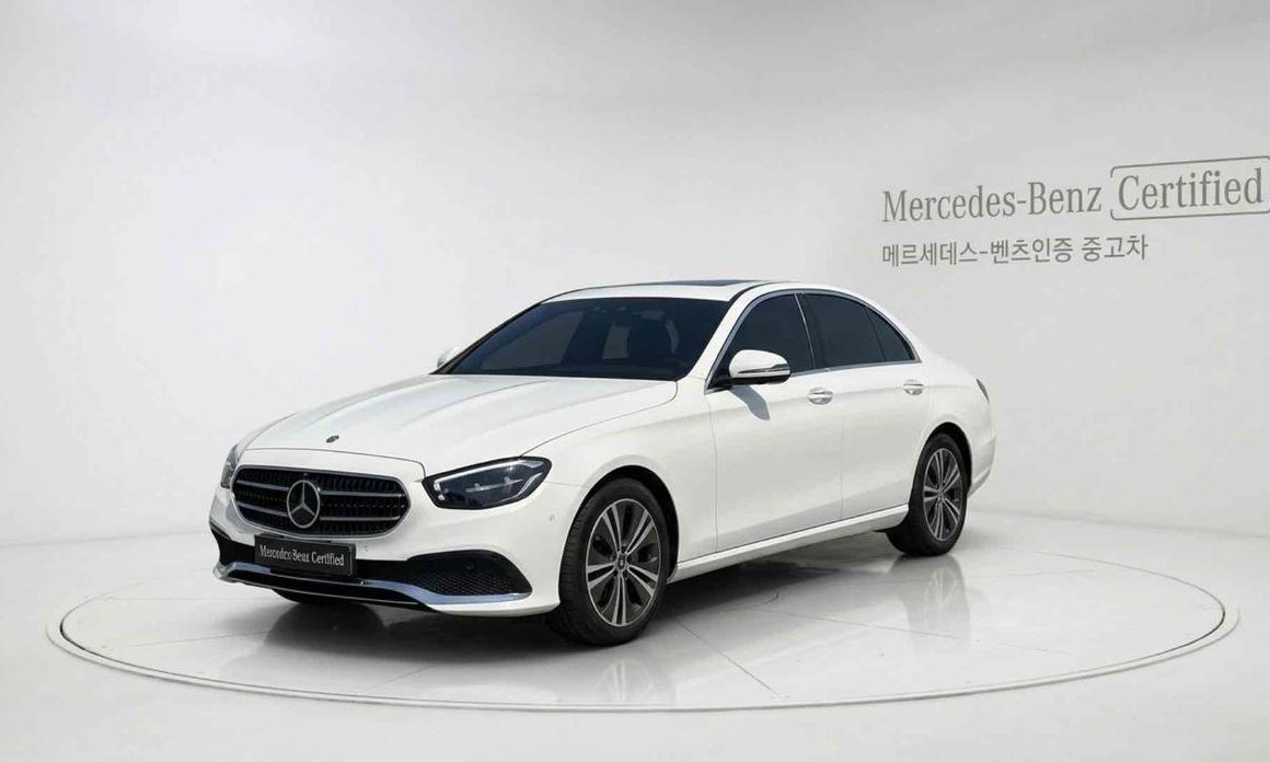 Mercedes-Benz E-Class 2022