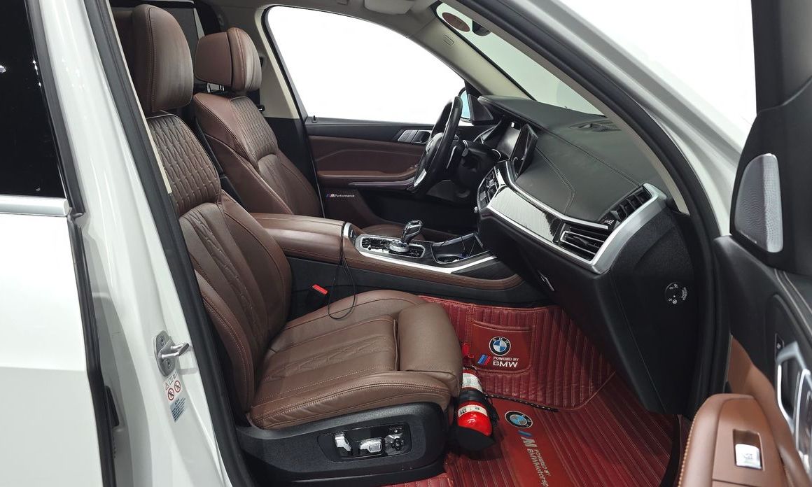 BMW X7 2021
