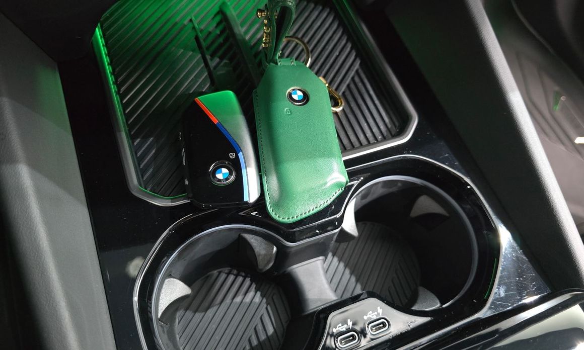 BMW 5-Series 2024