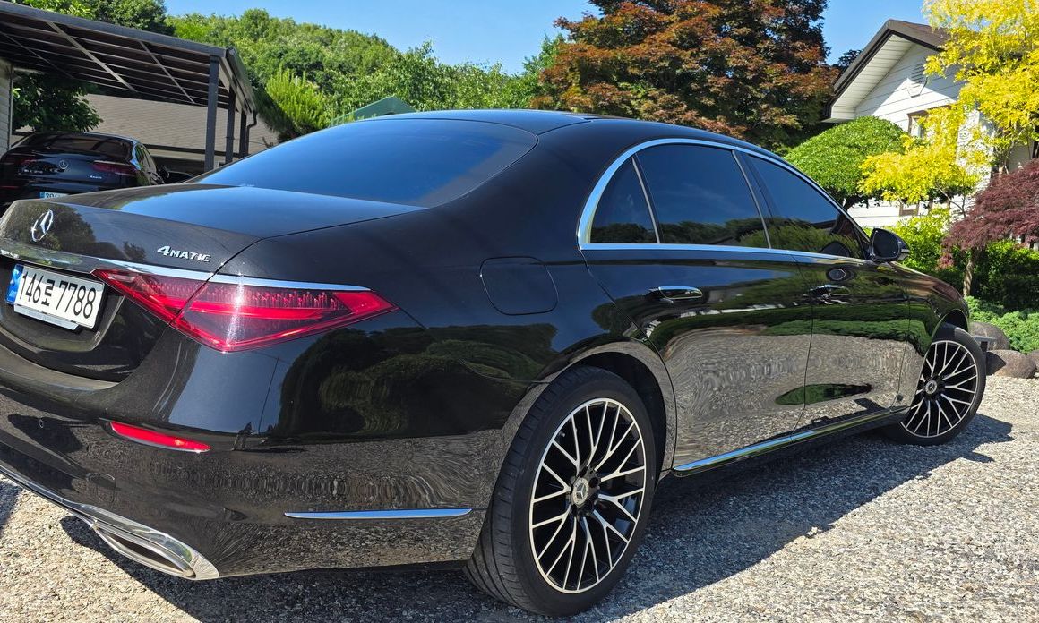 Mercedes-Benz S-Class 2023