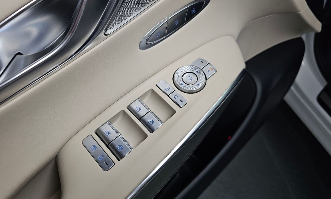 Genesis GV70 2023