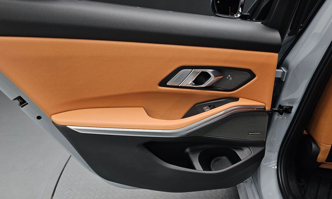 BMW 3-Series 2024