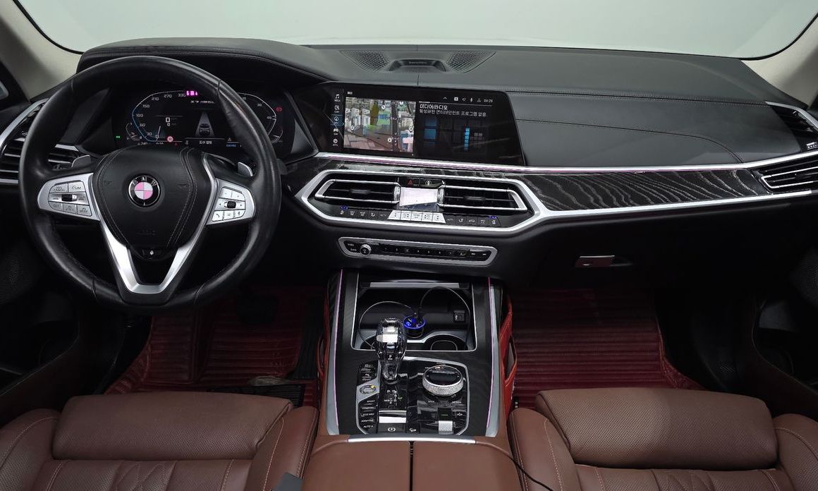 BMW X7 2021
