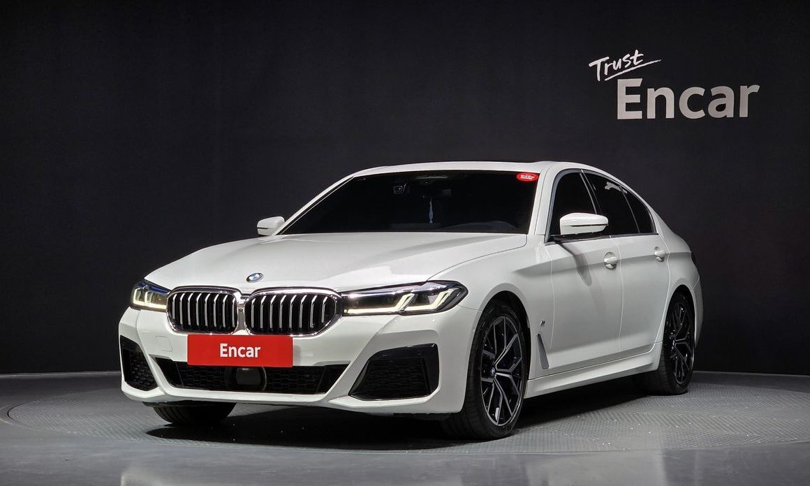 BMW 5-Series 2023
