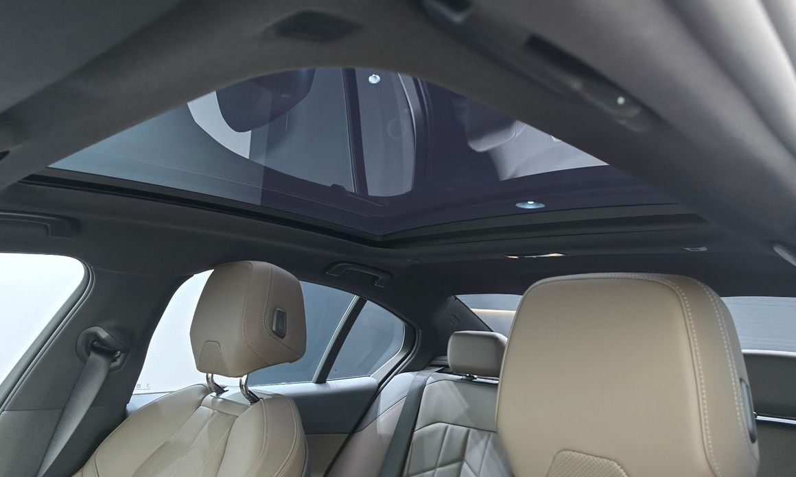 BMW 5-Series 2024