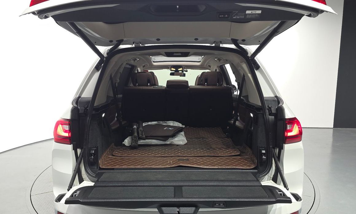 BMW X7 2021