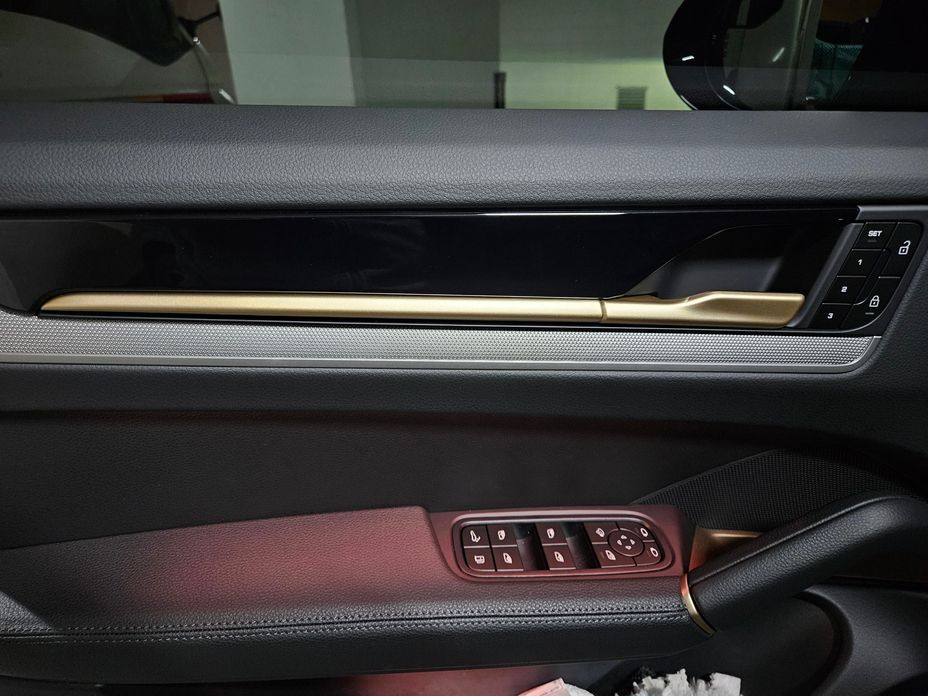 Porsche Cayenne 2025