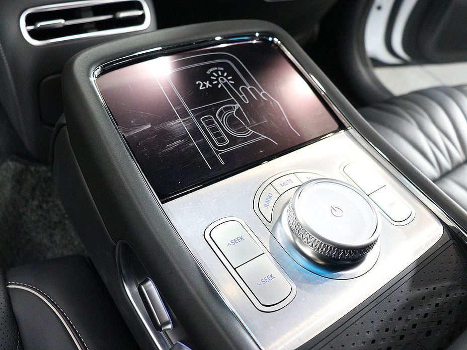 Genesis G90 2025