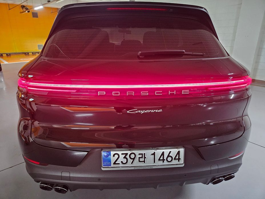 Porsche Cayenne 2025