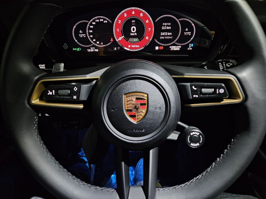 Porsche Cayenne 2025