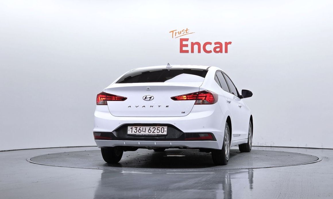 Hyundai AVANTE 2020