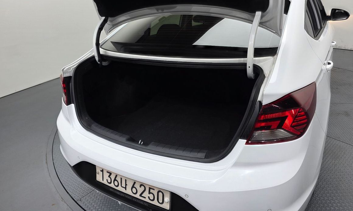 Hyundai AVANTE 2020