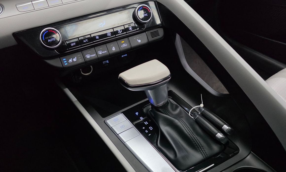 Hyundai AVANTE 2021
