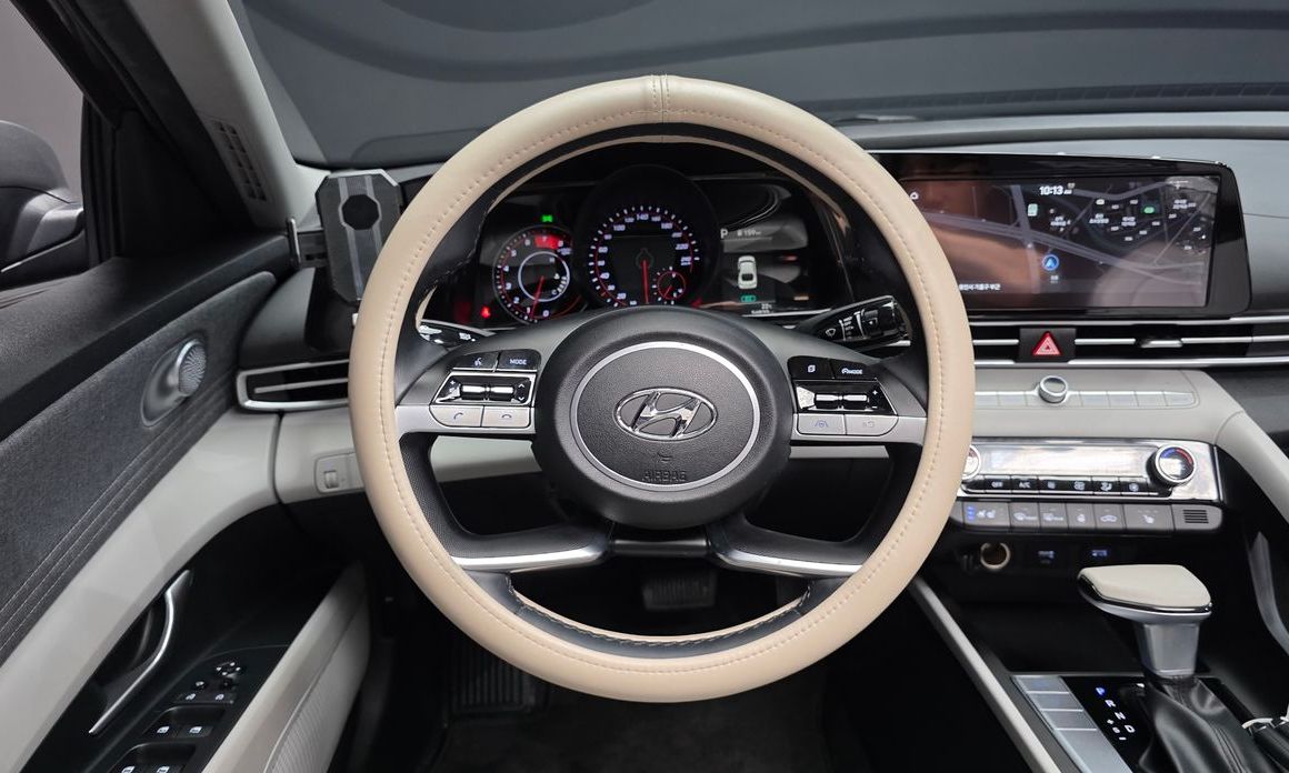 Hyundai AVANTE 2021
