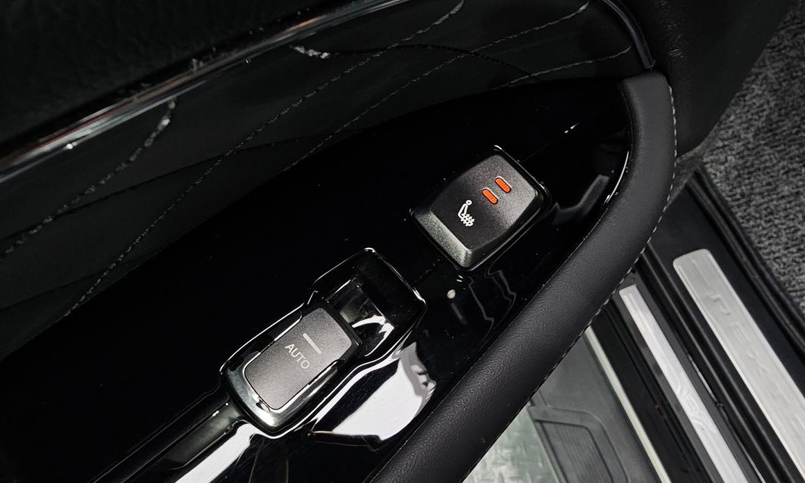 KG_Mobility_Ssangyong Rexton 2018