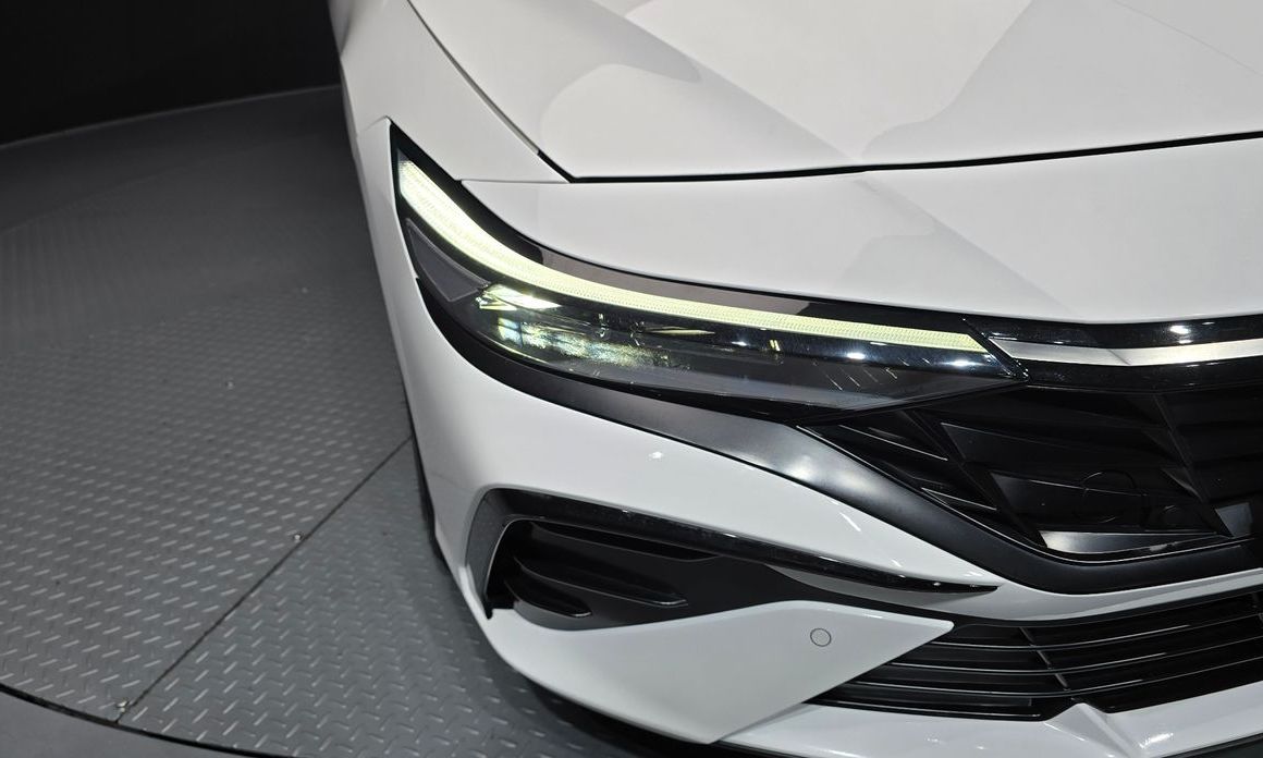 Hyundai AVANTE 2025