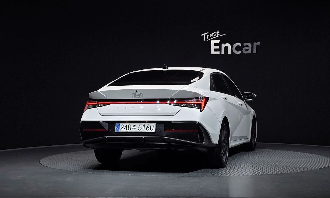 Hyundai AVANTE 2025