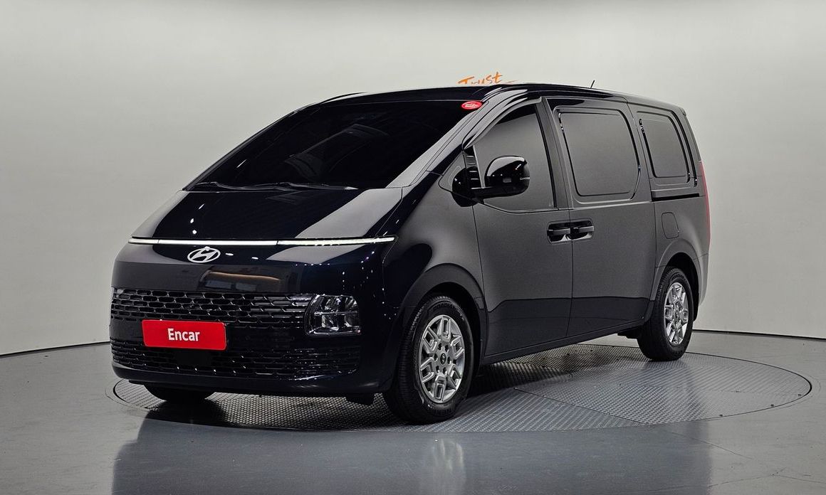 Hyundai Staria 2025