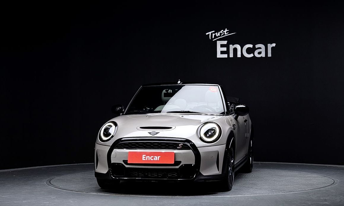 Mini Cooper Convertible 2023