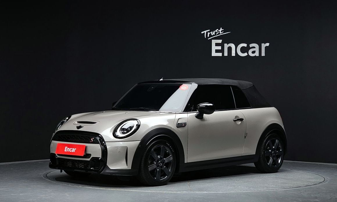 Mini Cooper Convertible 2023
