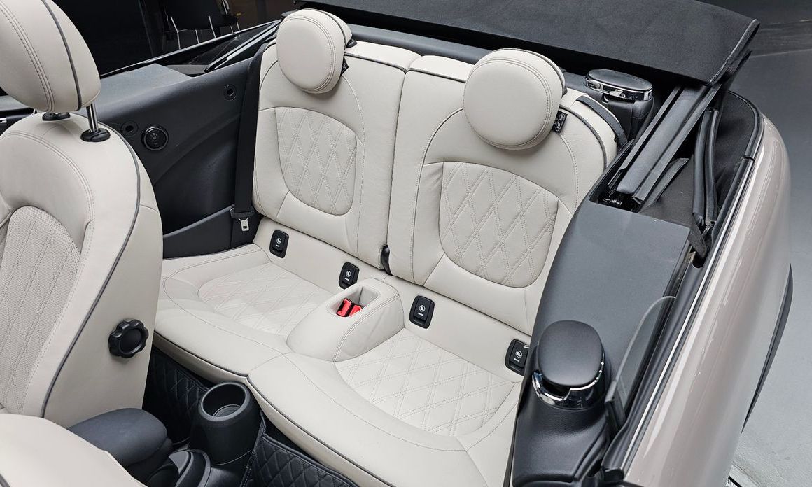 Mini Cooper Convertible 2023