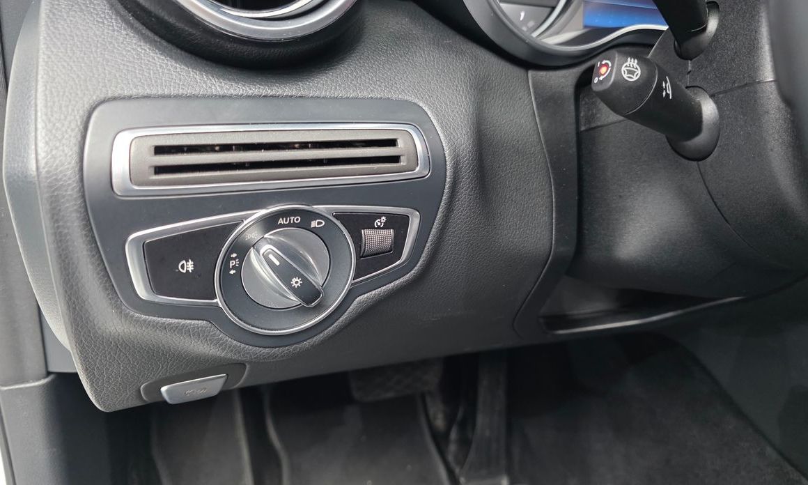 Mercedes-Benz C-Class 2020