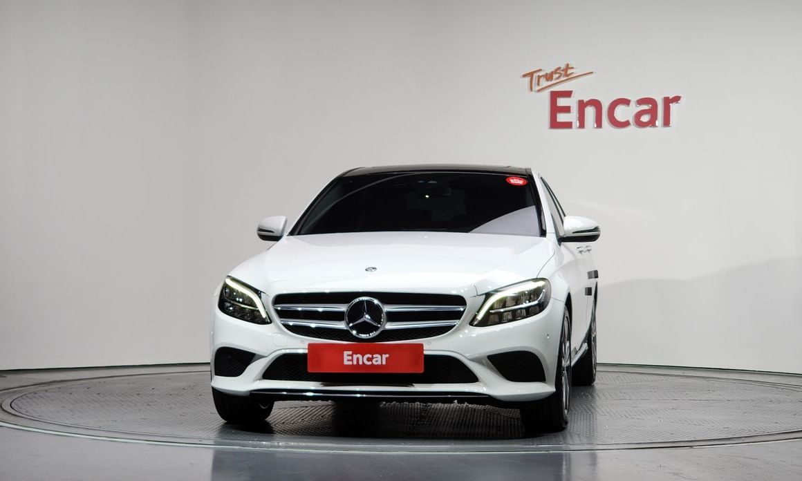 Mercedes-Benz C-Class 2020