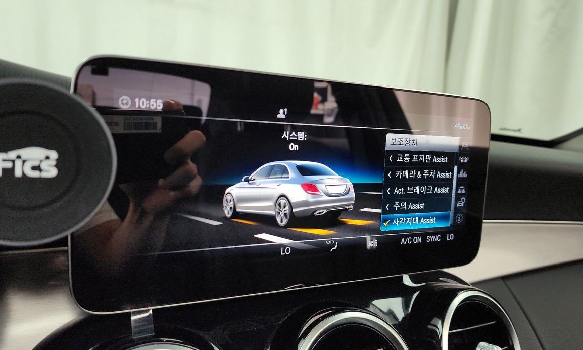 Mercedes-Benz C-Class 2020