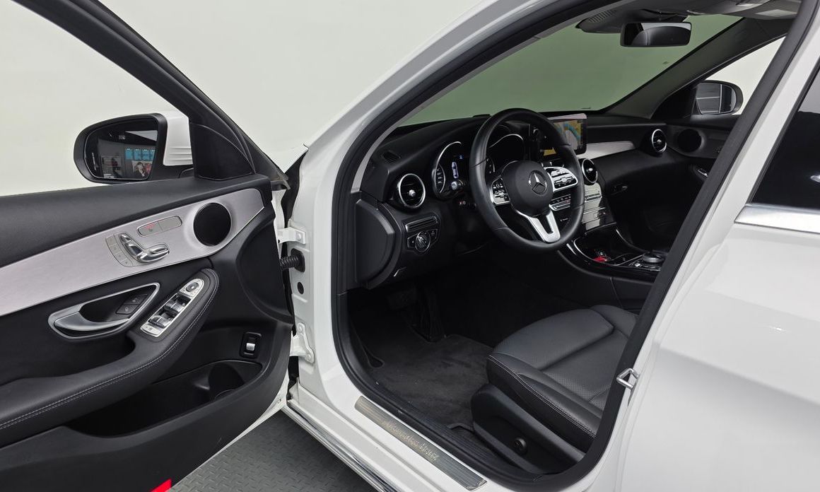 Mercedes-Benz C-Class 2020