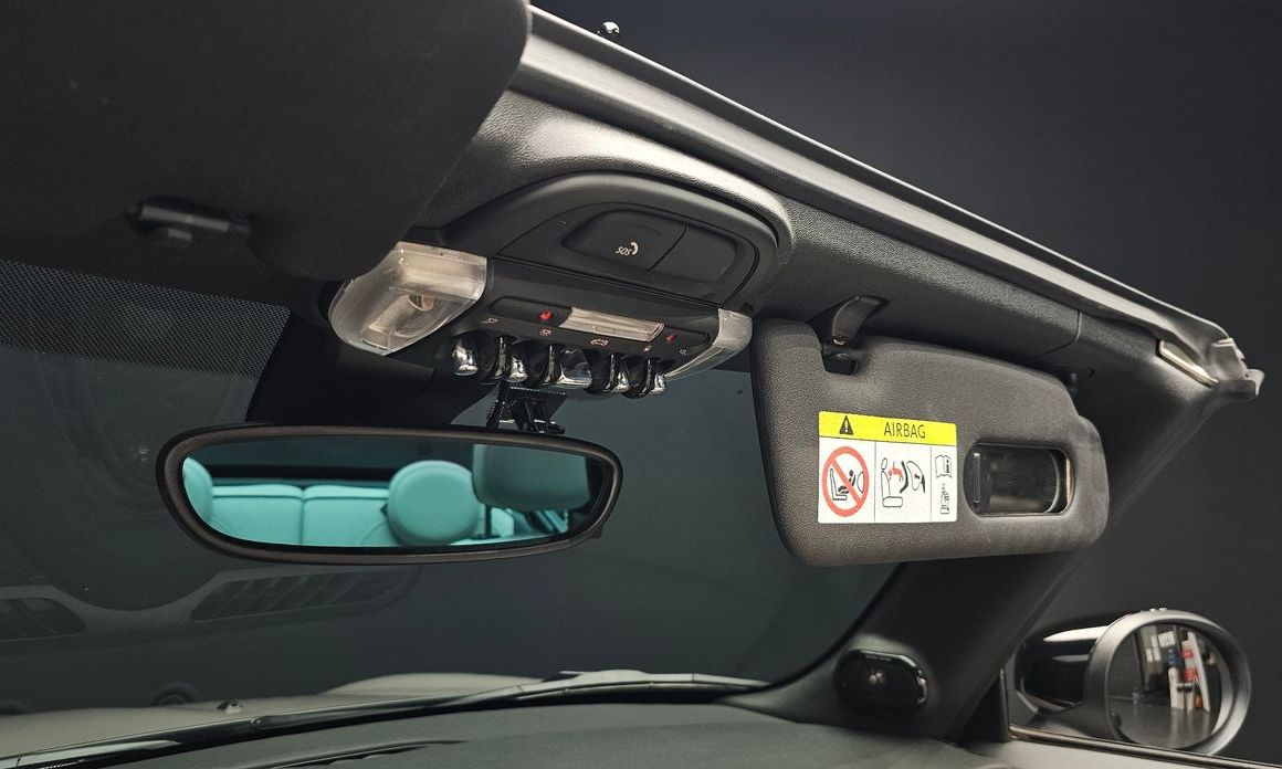 Mini Cooper Convertible 2023