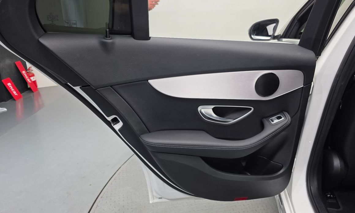 Mercedes-Benz C-Class 2020