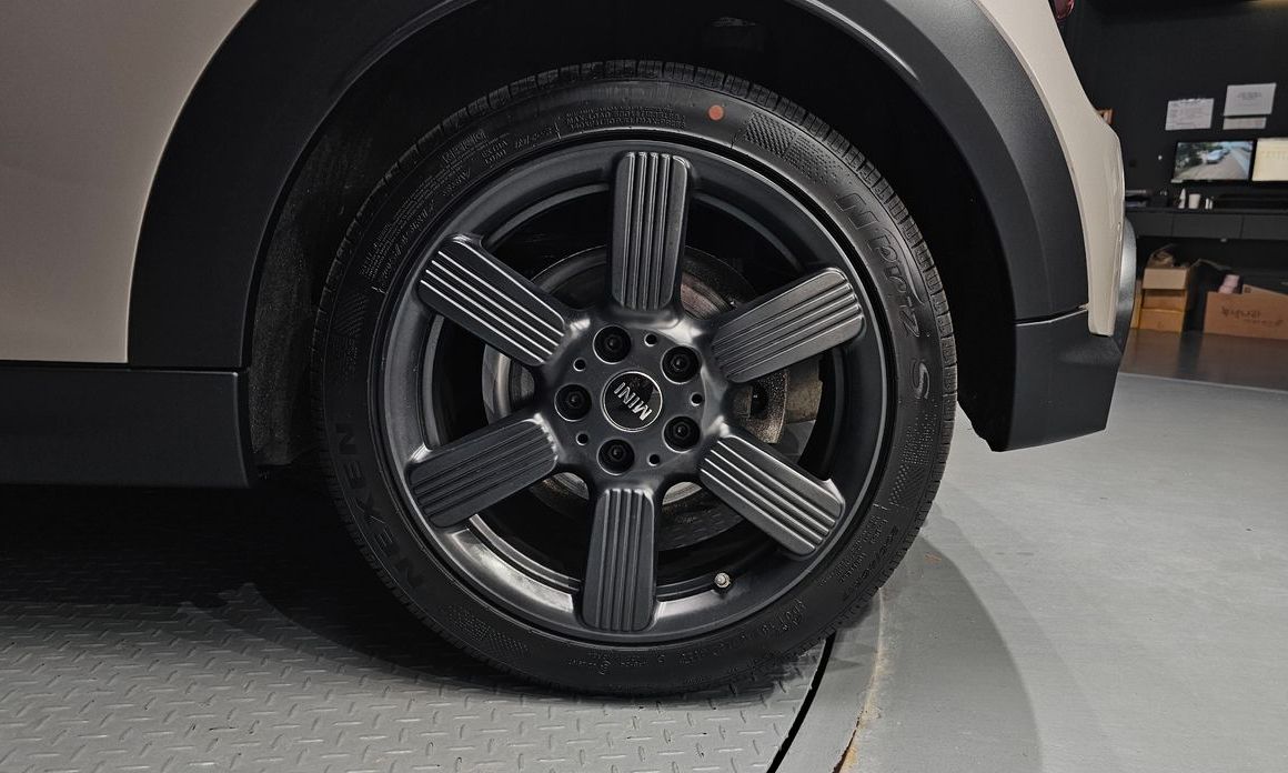 Mini Cooper Convertible 2023