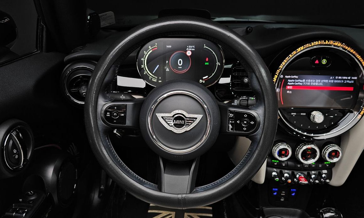 Mini Cooper Convertible 2023