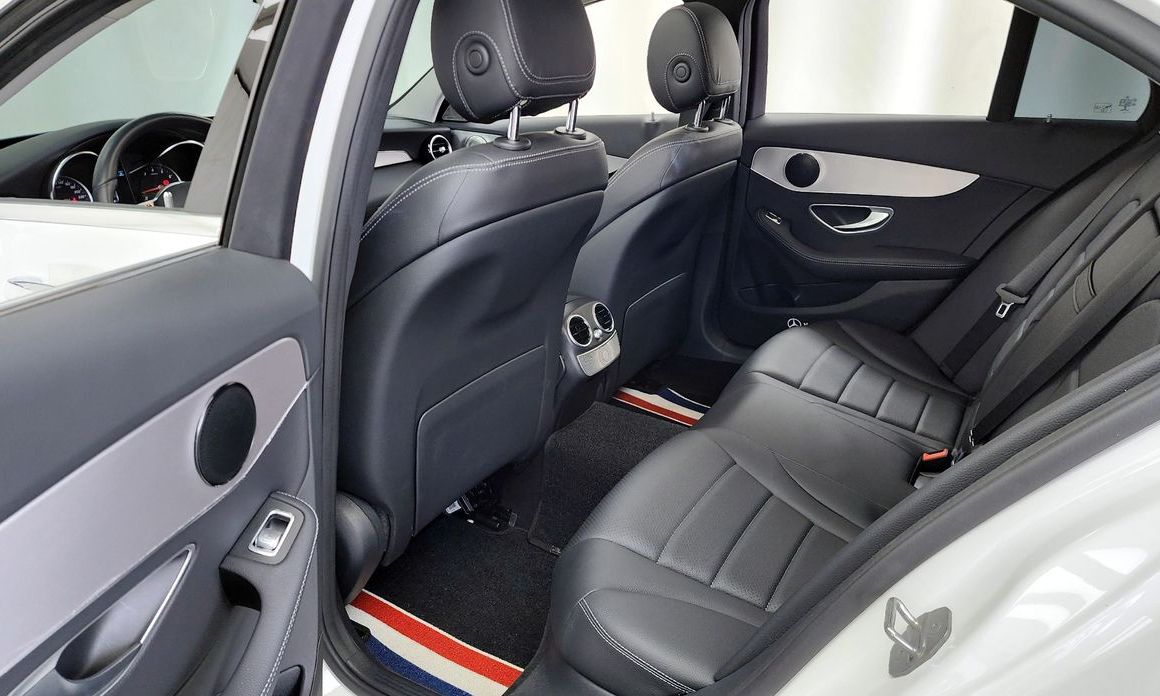 Mercedes-Benz C-Class 2020