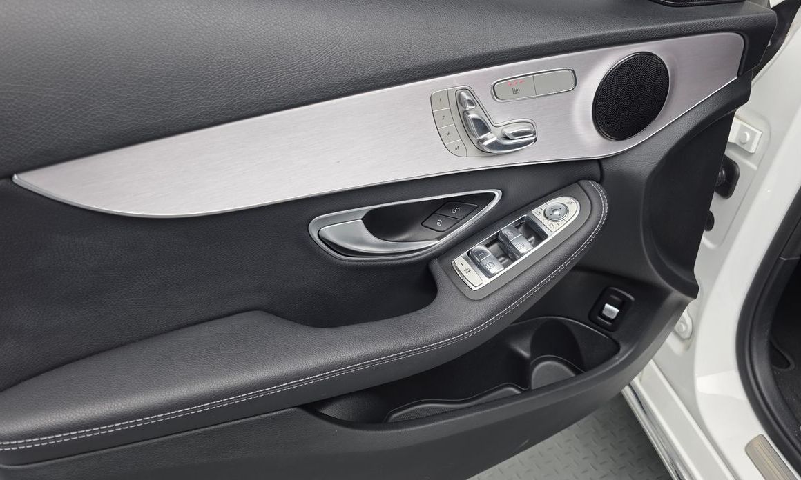 Mercedes-Benz C-Class 2020