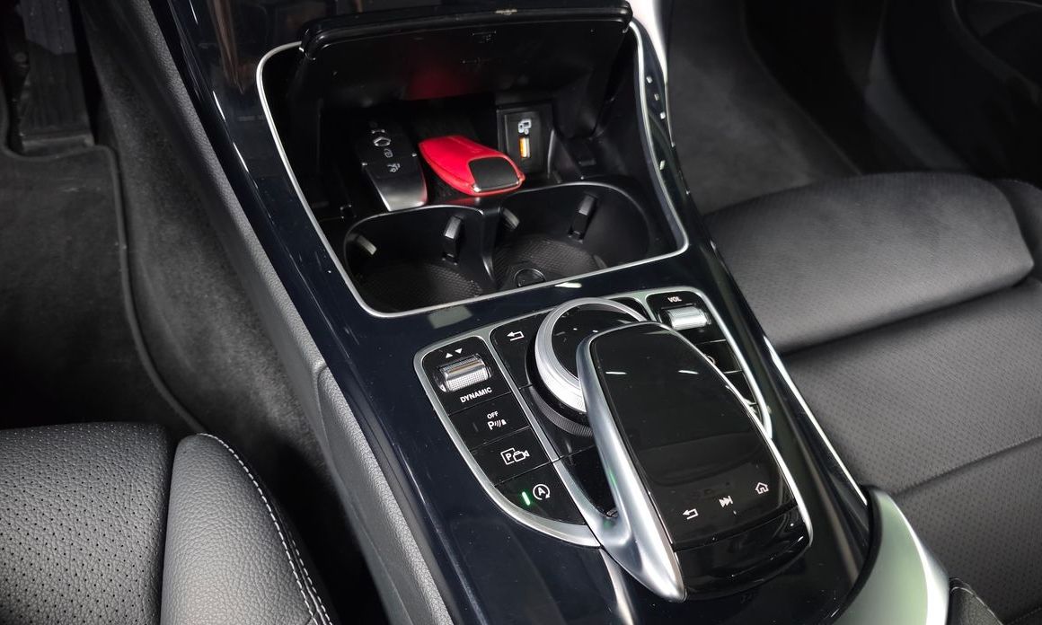 Mercedes-Benz C-Class 2020